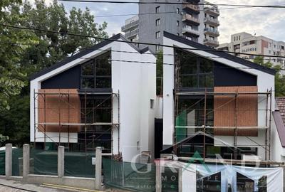 Duplex cu 4 camere cu Canalizare în Mănăștur