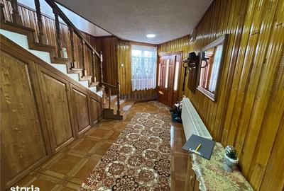 Casă cu 5 camere cu Teren 1200 Mp în Halmeu - 18