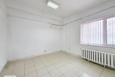 Spațiu comercial, de 37 mp, în Bucium