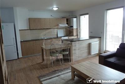 Apartament cu 3 camere semidecomandat, mobilat în Gheorgheni