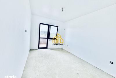Casă cu 4 camere cu Teren 300 Mp în Domnești