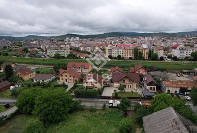 Casă cu Teren 500 Mp în Central - 2