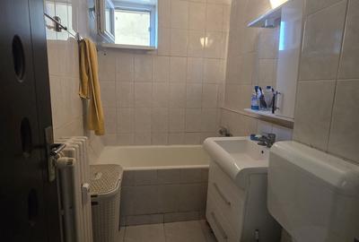 Apartament cu 2 camere decomandat în Drumul Taberei