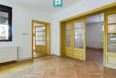 Casă cu 4 camere cu Teren 1184 Mp în Central - 4