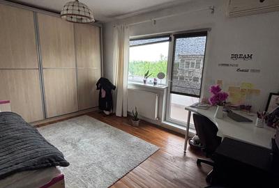 Apartament cu 2 camere în Văcăresti