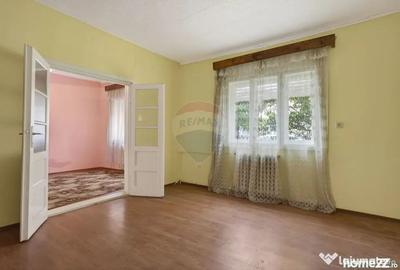 Casă cu 3 camere cu Teren 302 Mp în Micălaca