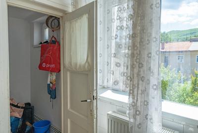 Apartament cu 2 camere semidecomandat în Moinești - 2