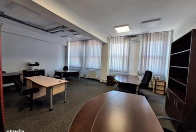 Spațiu comercial, de 55 mp, în Central