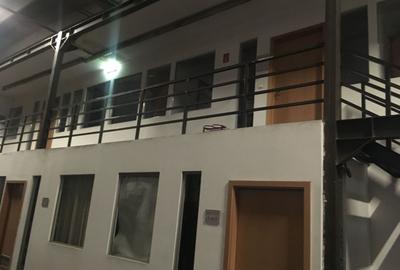 Spațiu industrial, de 7,100 mp, în Central - 2