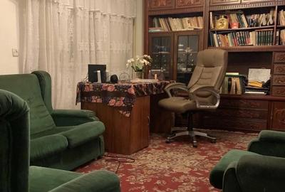 Casă cu Teren 330 Mp în Central