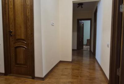 Apartament cu 3 camere decomandat, mobilat în Capitol - 5