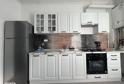 Apartament cu 2 camere decomandat, mobilat în Central