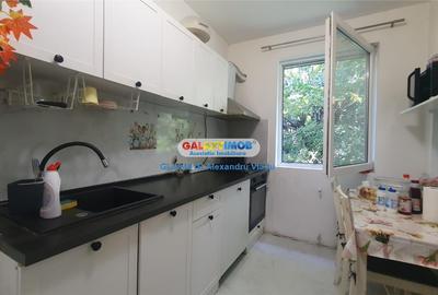 Apartament cu 4 camere semidecomandat în Militari