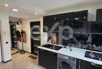 Apartament cu 3 camere semidecomandat, mobilat în Micro 9 - 8