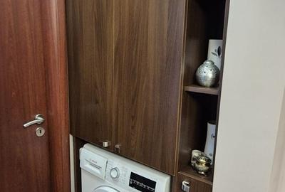 Apartament cu 4 camere decomandat în CET