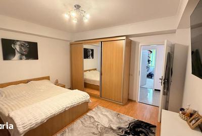 Casă cu 9 camere cu Teren 450 Mp în Berceni