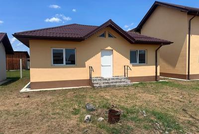 Casă cu 6 camere cu Teren 986 Mp în Central