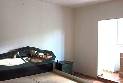 Apartament cu 2 camere decomandat în Valea Cetății