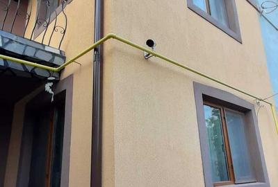 Casă cu 4 camere în Central