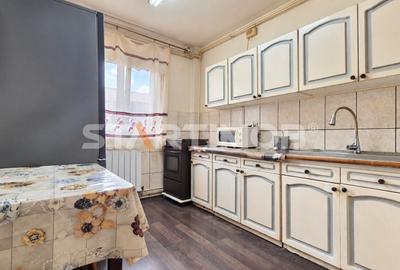 Apartament cu 3 camere decomandat în Răcădău