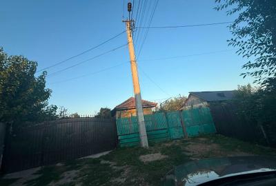 Casă cu 4 camere în Fântânele