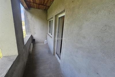 Apartament cu 4 camere decomandat în Calea Timișoarei - 2