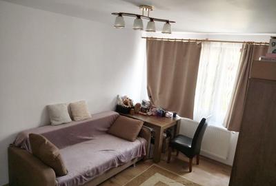 Apartament cu 2 camere semidecomandat, mobilat în Gheorgheni