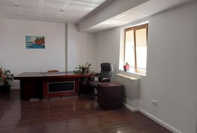 Birou, de 35 mp, în Ultracentral