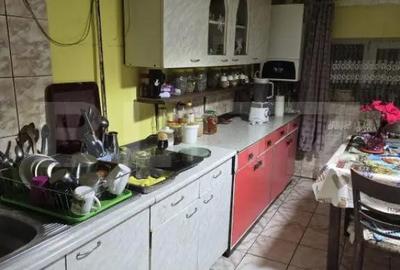 Casă cu 5 camere cu Teren 60 Mp în Titulescu - 2
