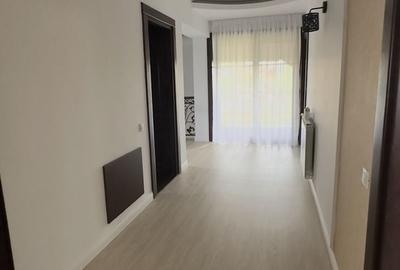 Casă cu 5 camere cu Teren 100 Mp în Domnești - 10