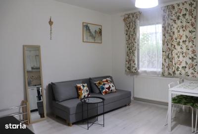 Apartament cu 2 camere în Apărătorii Patriei