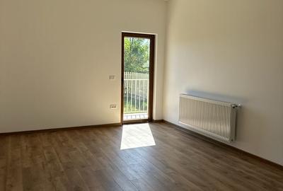 Casă cu 4 camere în Central - 3