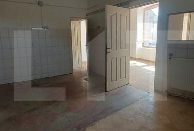 Spațiu comercial, de 88 mp, în Central