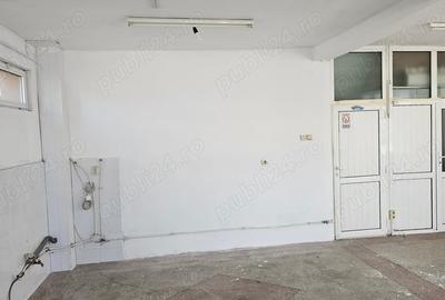 Spațiu comercial, de 50 mp, în Central - 1