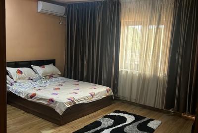 Casă cu 6 camere cu Teren 1000 Mp în Central