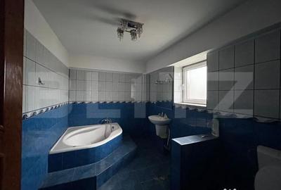 Spațiu comercial, de 330 mp, în Central - 9