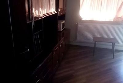 Garsonieră decomandată în Uiești - 2
