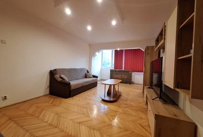 Apartament cu 4 camere decomandat, mobilat în Freidorf