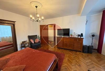 Garsonieră decomandată în Central