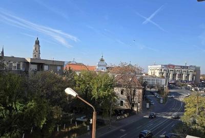 Apartament cu 3 camere decomandat în Central - 9
