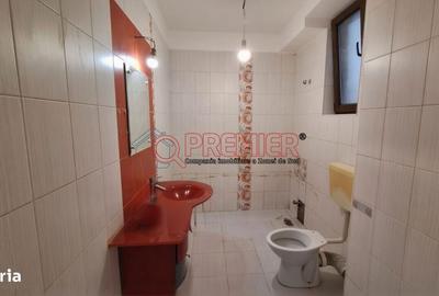 Apartament cu 2 camere semidecomandat în Metalurgiei