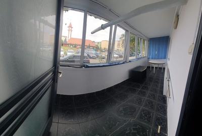Apartament cu 2 camere decomandat în Lazaret
