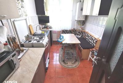 Apartament cu 2 camere decomandat în Precista
