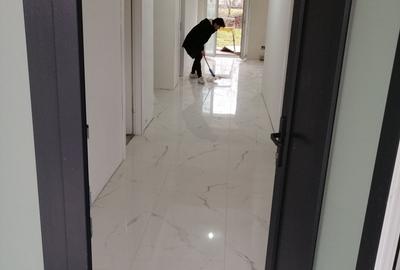 Casă cu 4 camere cu Teren 600 Mp în Exterior Vest