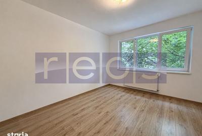 Apartament cu 3 camere semidecomandat în Giulești