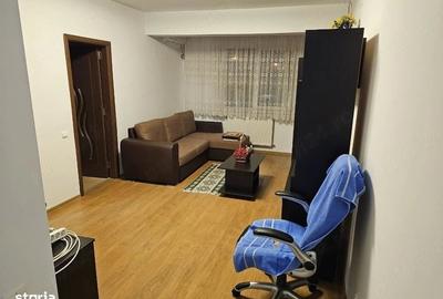 Apartament cu 2 camere decomandat în Apărătorii Patriei