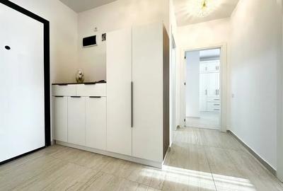 Apartament cu 3 camere decomandat în Titan