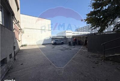 Spațiu comercial, de 220 mp, în Central