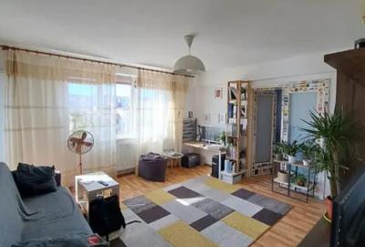 Apartament cu 2 camere decomandat în Central - 2