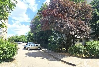 Apartament cu 2 camere decomandat în Cornișa - 9